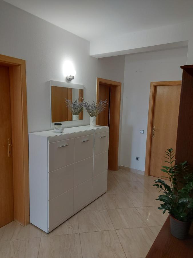 Apartman Mb Podstrana Esterno foto