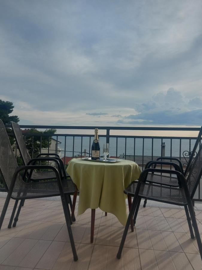 Apartman Mb Podstrana Esterno foto