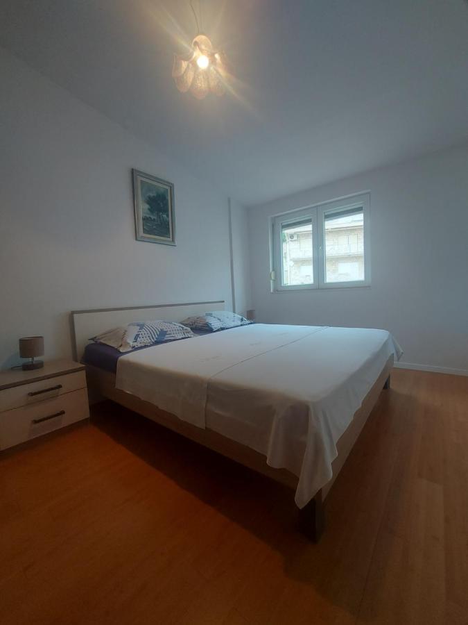 Apartman Mb Podstrana Esterno foto