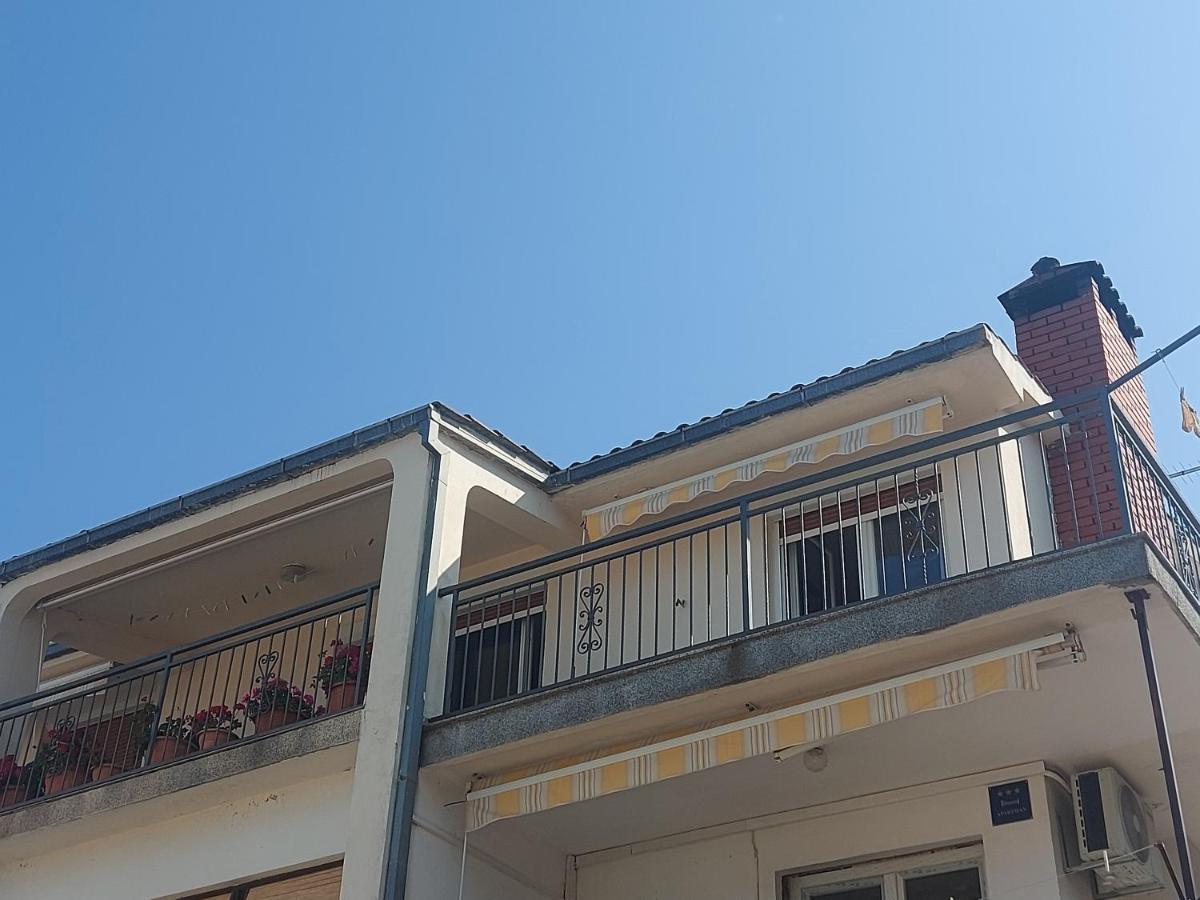 Apartman Mb Podstrana Esterno foto